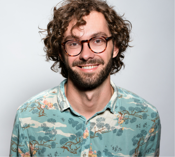 christian-buehner-DItYlc26zVI-unsplash 1